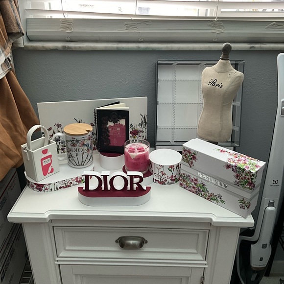 💌📦LIKE THIS LISTING TO KNOW WHEN I GO LIVE💌📦 - Picture 9 of 9